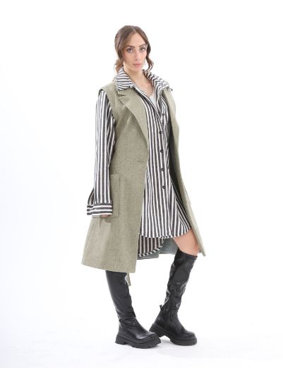 Picture of Sleeveless Coat  w114740016 