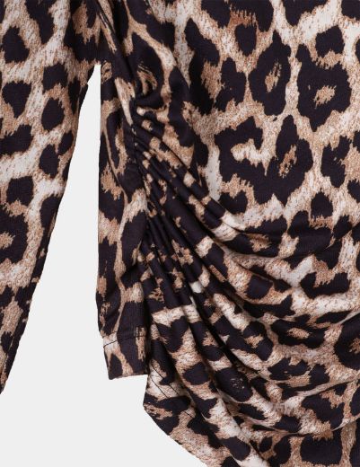 Picture of leopard top  w12021921 