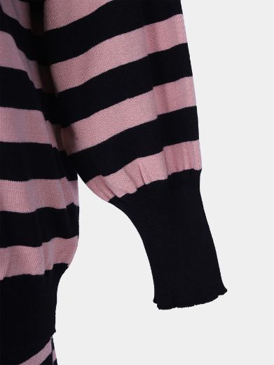 Picture of Striped set  w11482518 