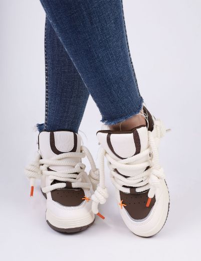 Picture of   Lace-Up Round Toe Sneakers w125118 