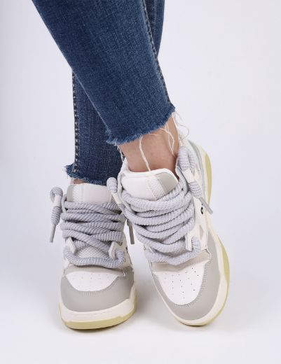 Picture of   Lace-Up Round Toe Sneakers   w125119 